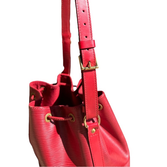 Louis Vuitton Red Epi Leather Petit Noe - Picture 5 of 14